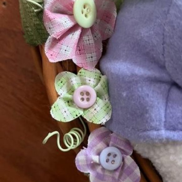 Easter Bunny Wreath - Picture 6 of 7